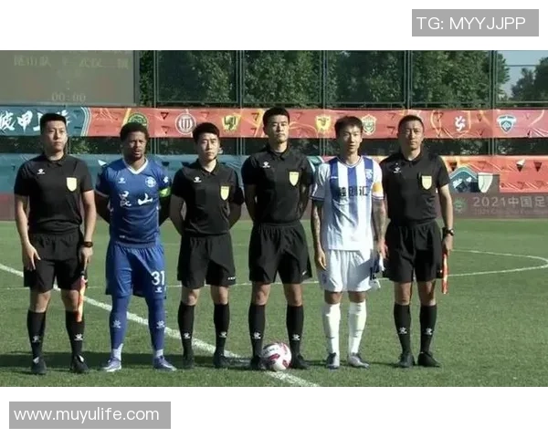 深圳足球队以67分领跑挑战赛积分榜展现强大实力和竞争力