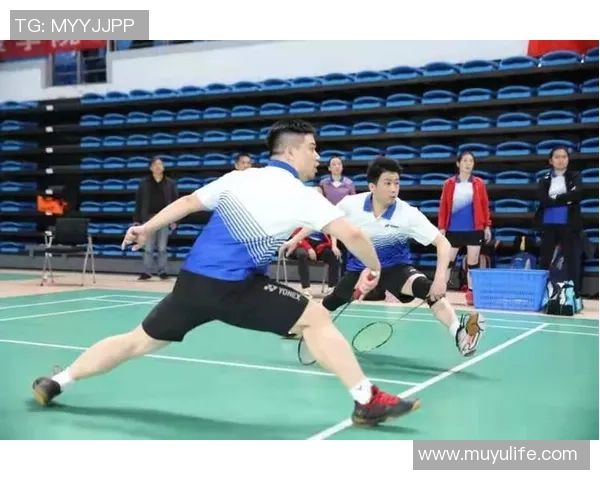 武汉羽毛球队选拔赛战术分析与表现评估探讨